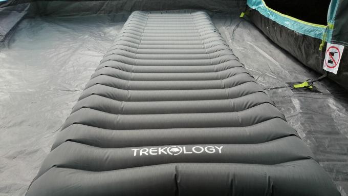 Коврик для кемпинга Trekology UL80 в палатке