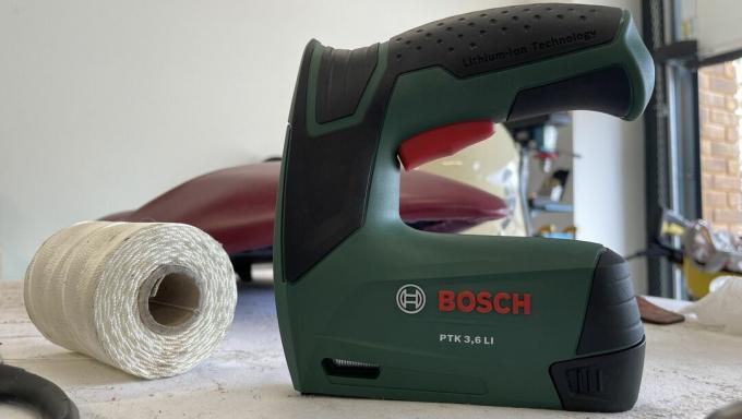 Bosch PTK 3.6 LI Cordless Tacker recenze
