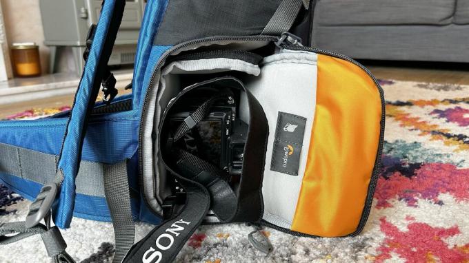 Lowepro PhotoSport Outdoor Backpack BP 24L AW III apžvalga