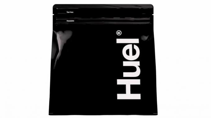 Huel Black Edition na białym tle
