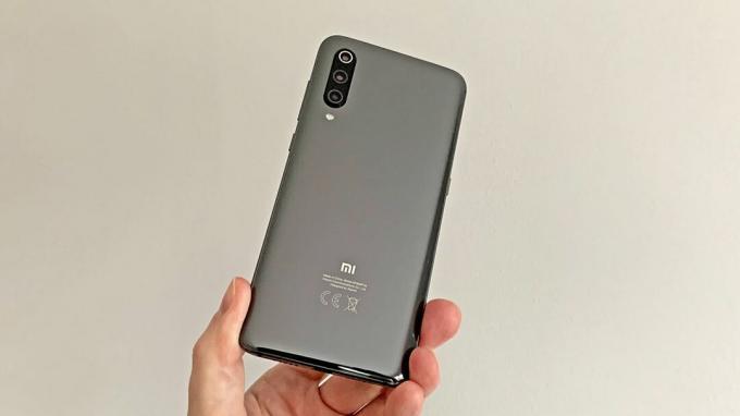 Recenzie Xiaomi Mi 9